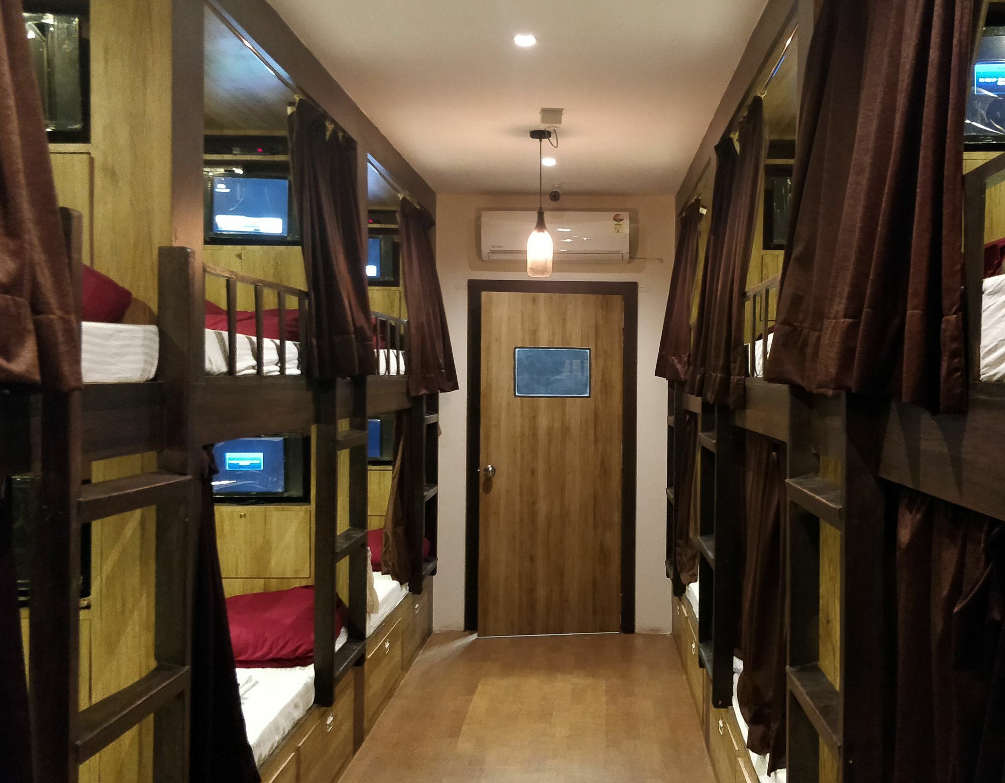 Hilal Dormitory Mumbai Exterior foto